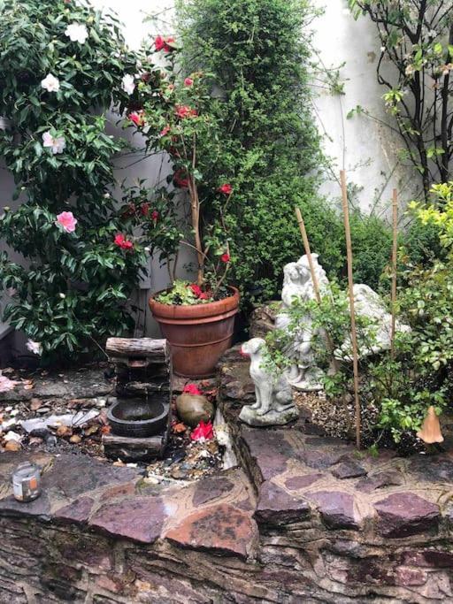 Beautiful 2 Bedroom Garden Flat In Great Location Apartament *