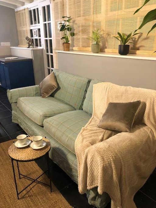 Apartament Beautiful 2 Bedroom Garden Flat In Great Location