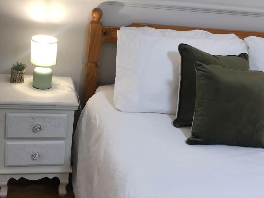 Beautiful 2 Bedroom Garden Flat In Great Location