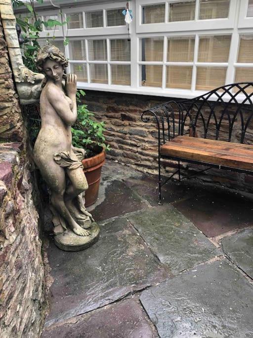 Beautiful 2 Bedroom Garden Flat In Great Location Apartamento Bristol
